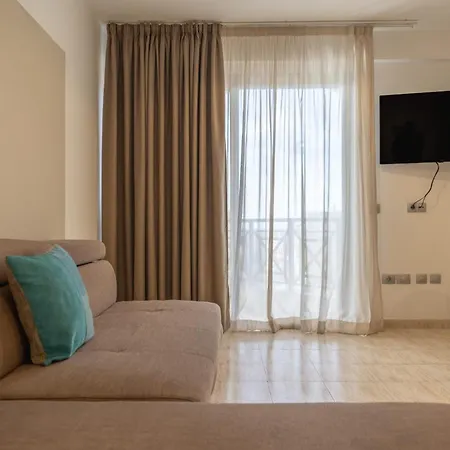 Luxury Near Playa Vistas Apartment
